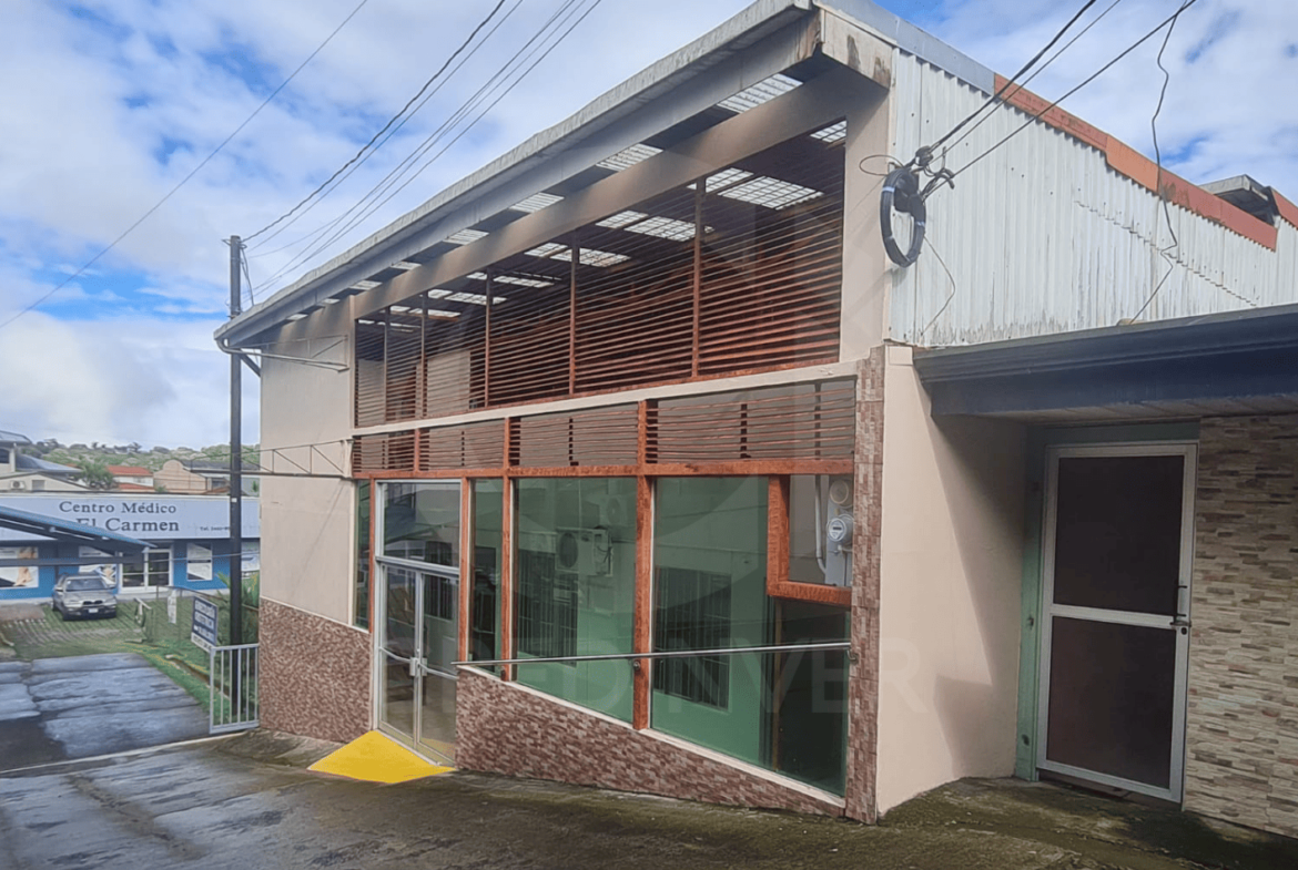 Fachada Edificio 2 niveles en venta en Ciudad Quesada, San Carlos